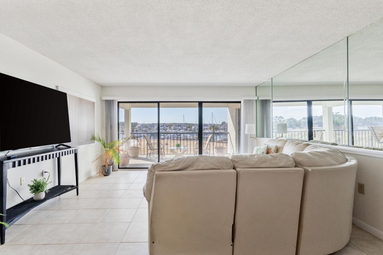 4390 Bimini Ct. Photo 12