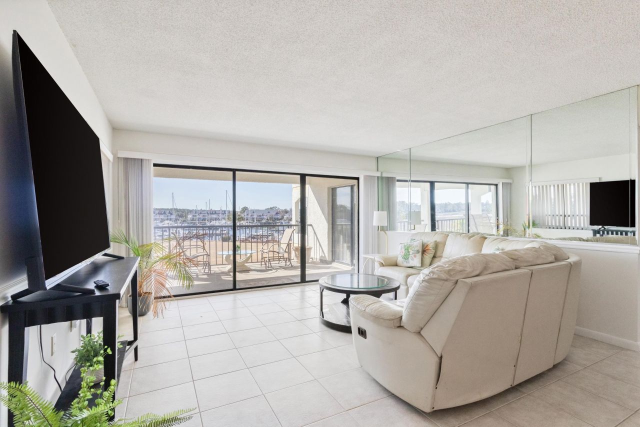 4390 Bimini Ct. Photo 13