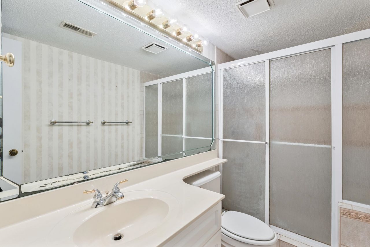 4390 Bimini Ct. Photo 24