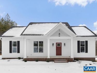 303 DEUPRESS STORES RD, CHARLOTTE COURT HOUSE, VA 23937