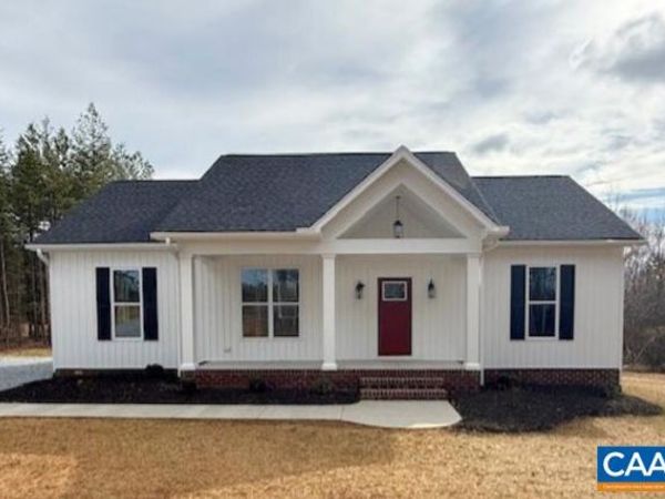 303 DEUPRESS STORES RD, Charlotte Court House, VA 23937