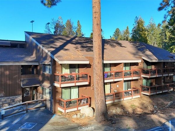 7540 Henness Circle, Unit B210, Yosemite, CA 95389
