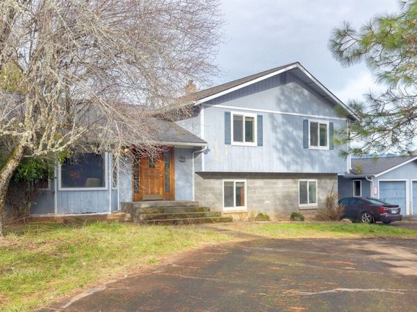 377 Fir Point Lane, Glendale, OR 97442