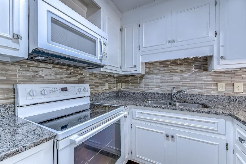 214 Maison Dr. Photo 4