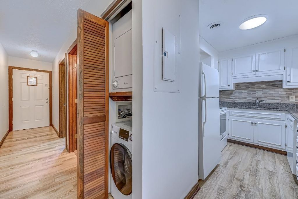 214 Maison Dr. Photo 6