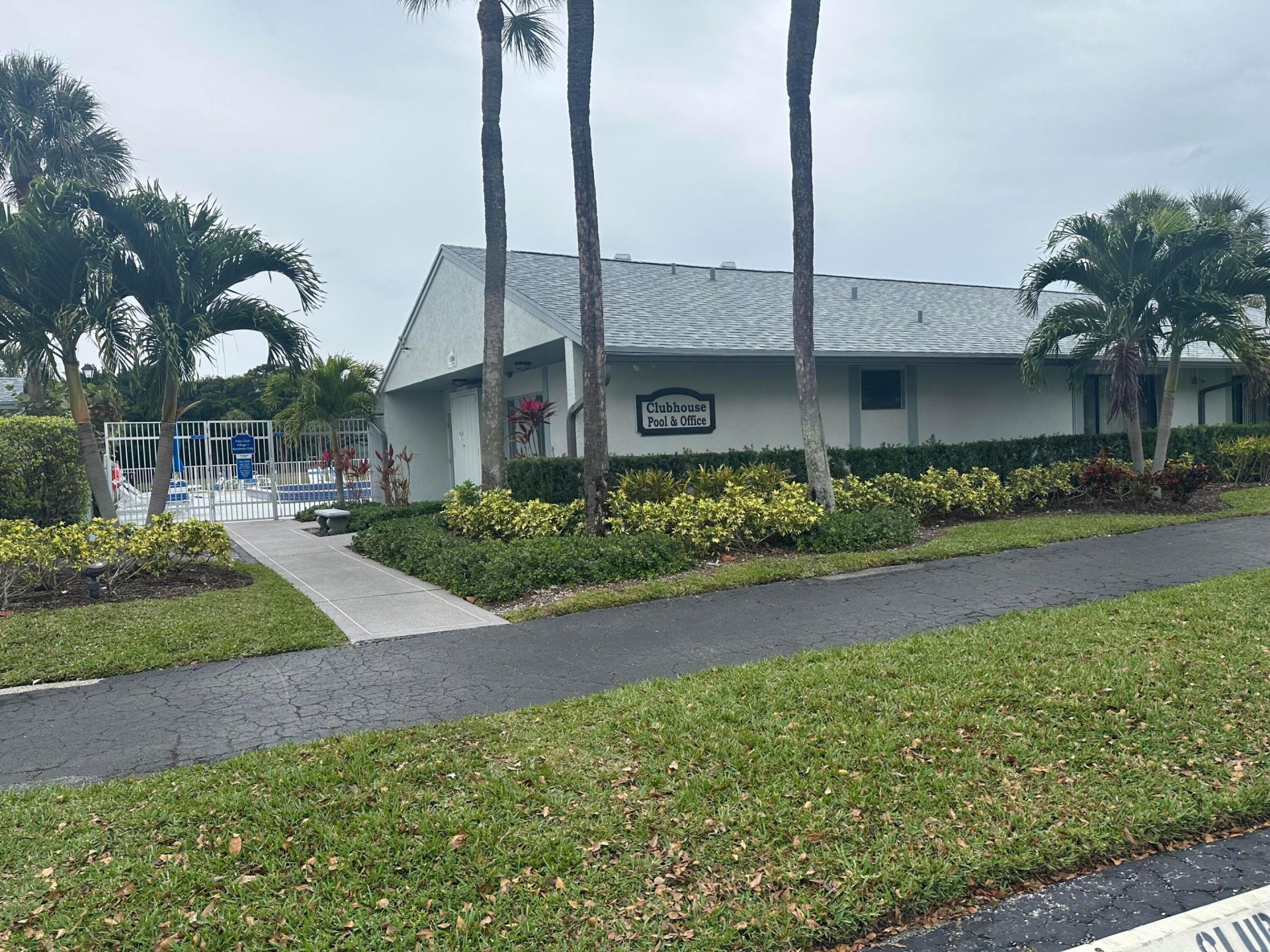 1005 Green Pine Blvd H-2, West Palm Beach, FL 33409 Photo