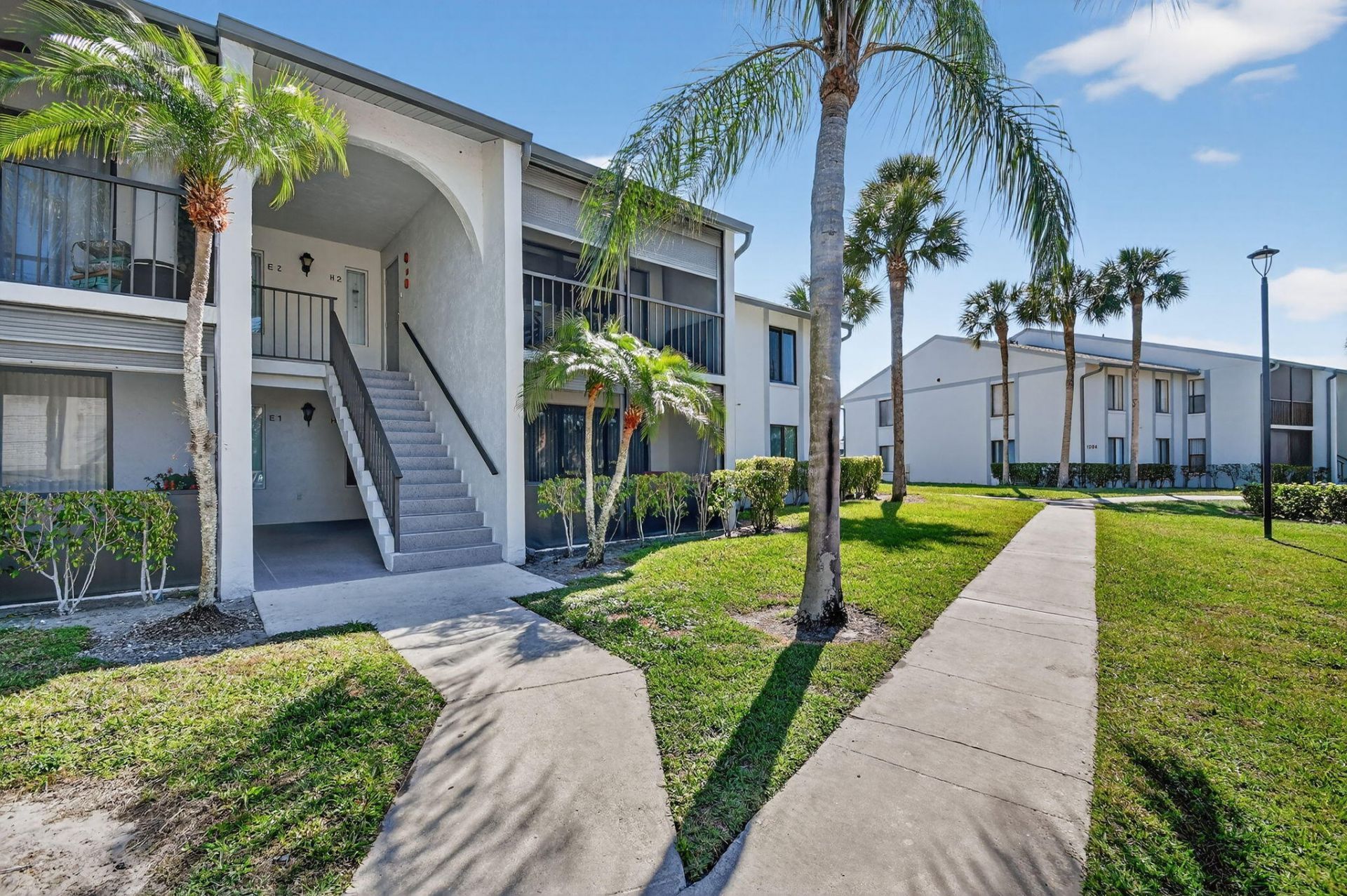 1005 Green Pine Blvd H-2, West Palm Beach, FL 33409 Photo