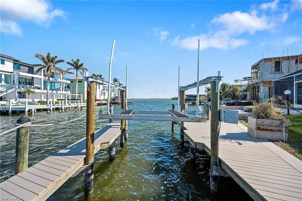 49 Fairview Blvd, Fort Myers Beach, FL 33931 Photo