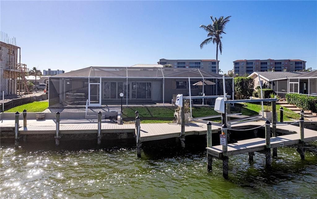 49 Fairview Blvd, Fort Myers Beach, FL 33931 Photo