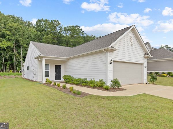 1300 Starboard Way, Greensboro, GA 30642