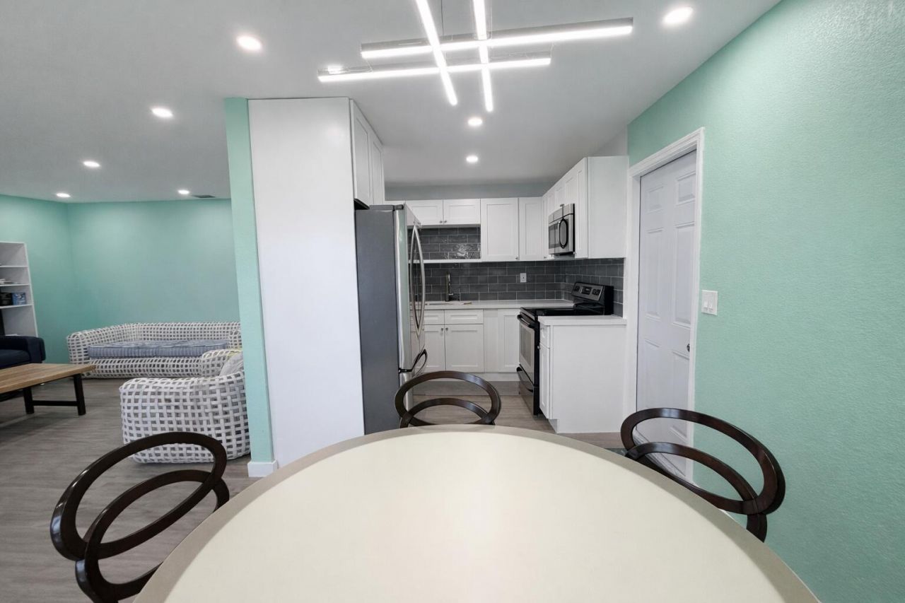 1381 W 1st Street, Riviera Beach, FL 33404 Photo