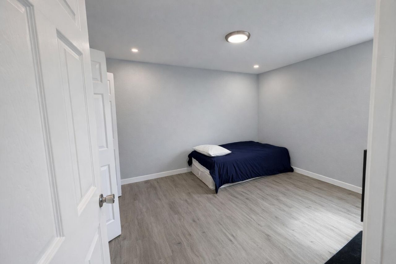 1381 W 1st Street, Riviera Beach, FL 33404 Photo