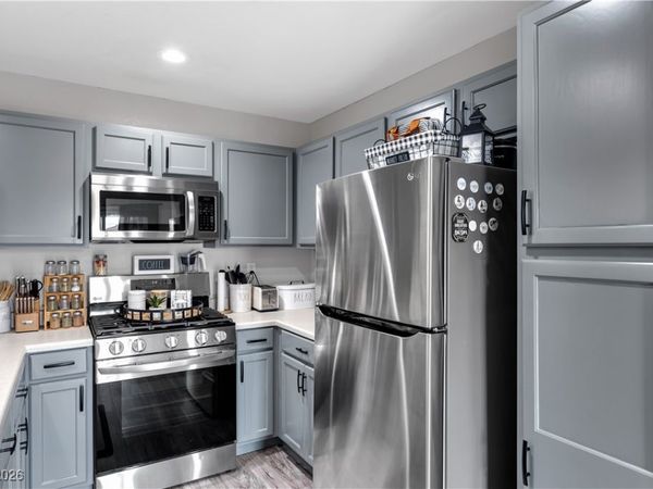 6674 Churnet Valley Avenue , Las Vegas, NV 89139