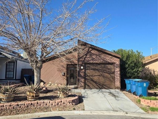 2320 El Molino Circle, Las Vegas, NV 89108