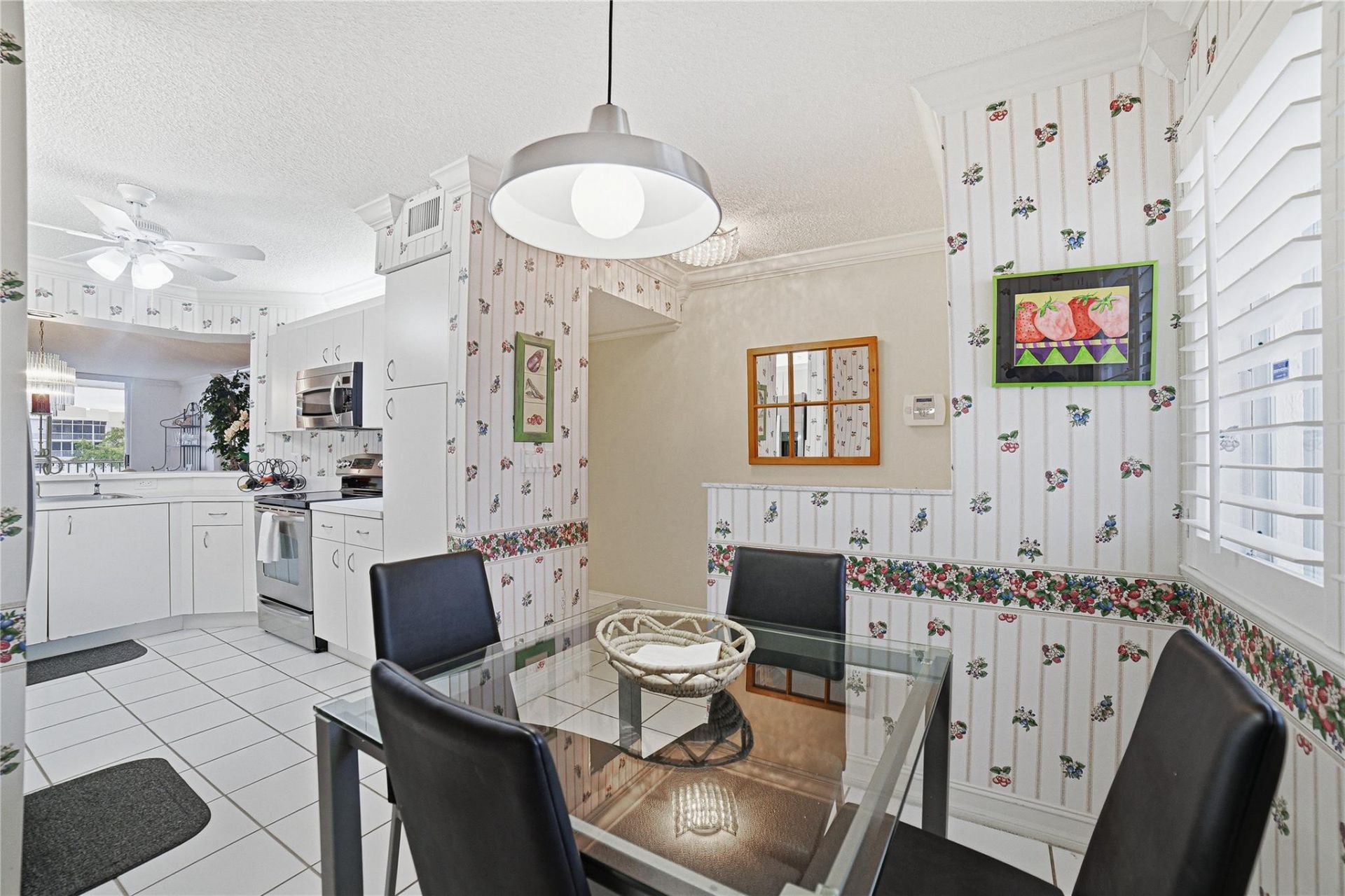 7770 Trent Drive, Unit 302, Fort Lauderdale, FL 33321 Photo