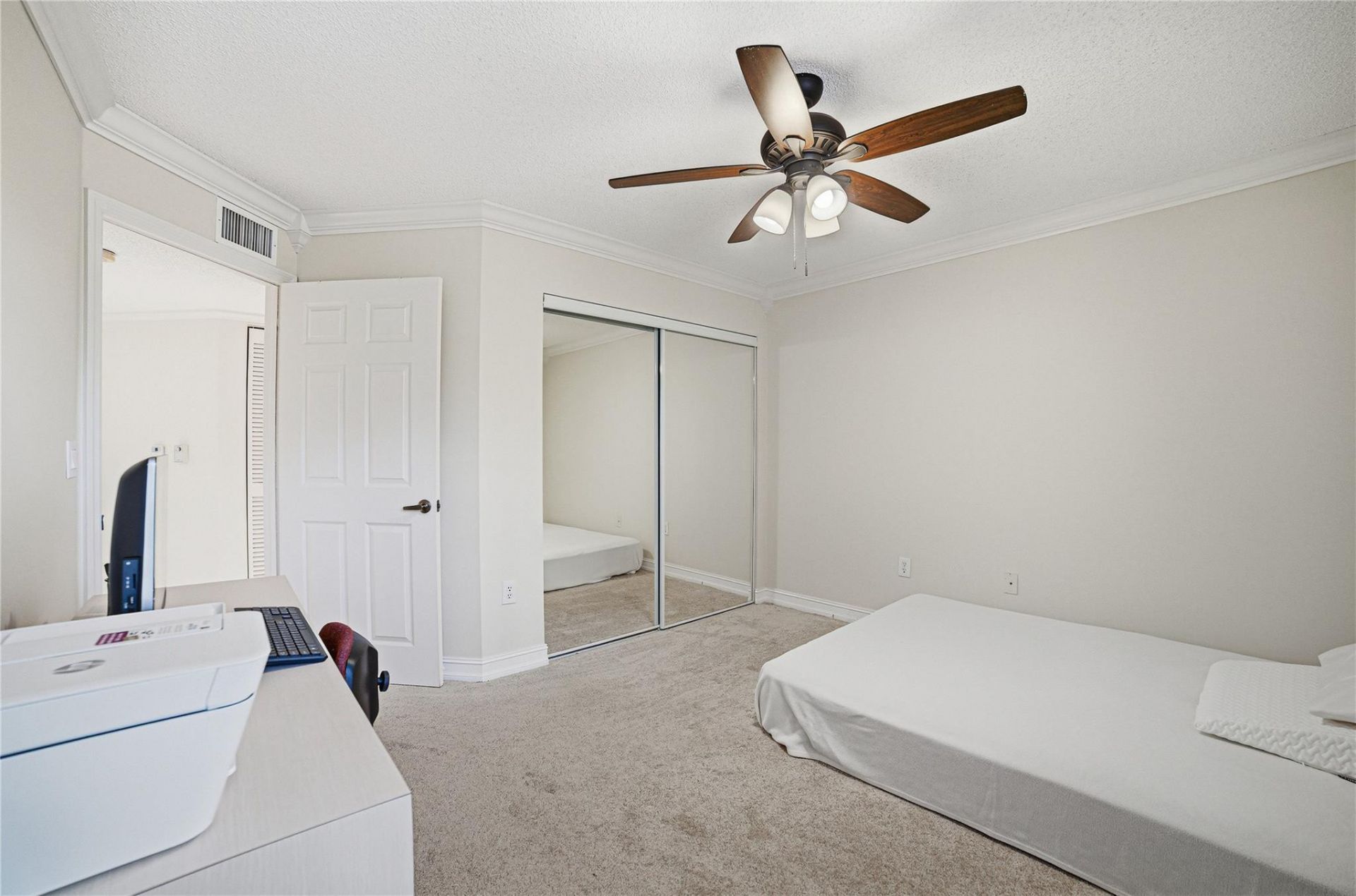 7770 Trent Drive, Unit 302, Fort Lauderdale, FL 33321 Photo