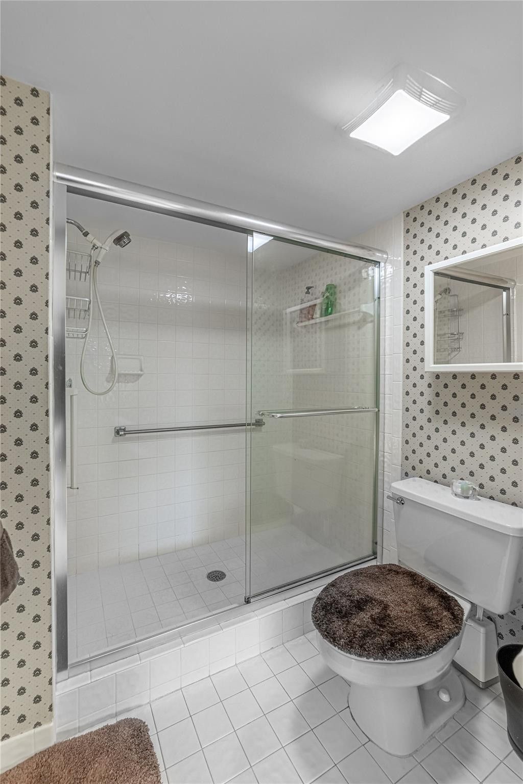 7770 Trent Drive, Unit 302, Fort Lauderdale, FL 33321 Photo