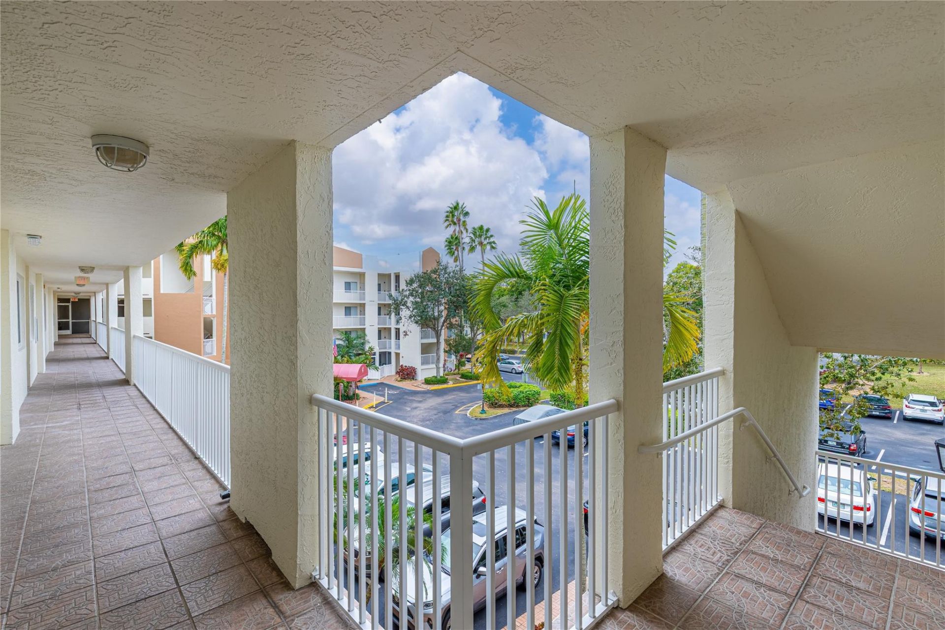 7770 Trent Drive, Unit 302, Fort Lauderdale, FL 33321 Photo