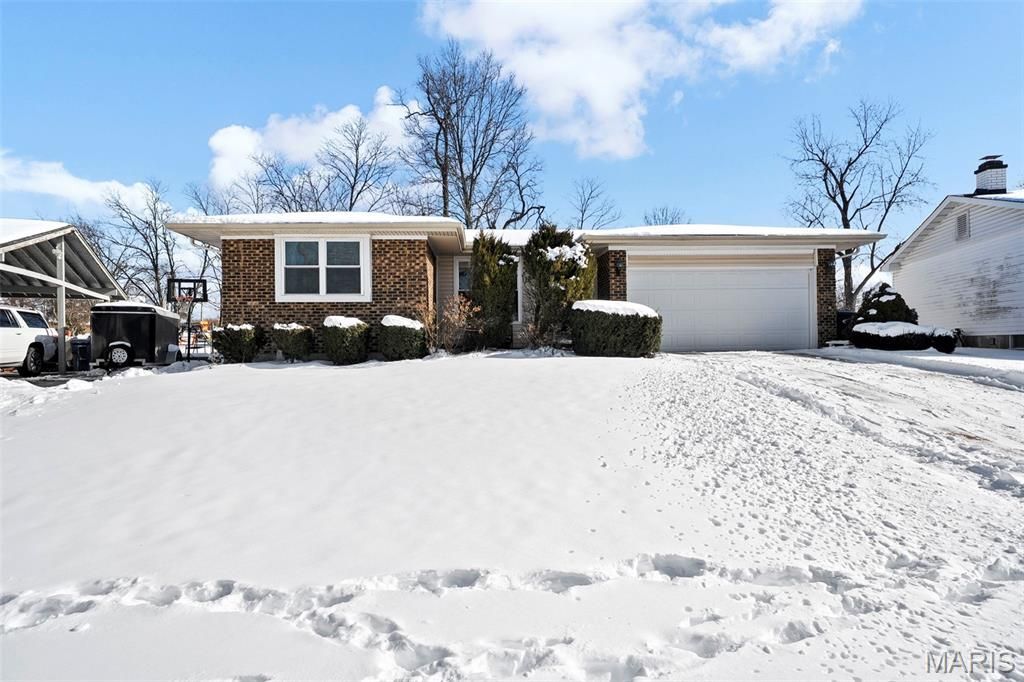 946 Tree Trails Lane, Fenton, MO 63026 Main Photo