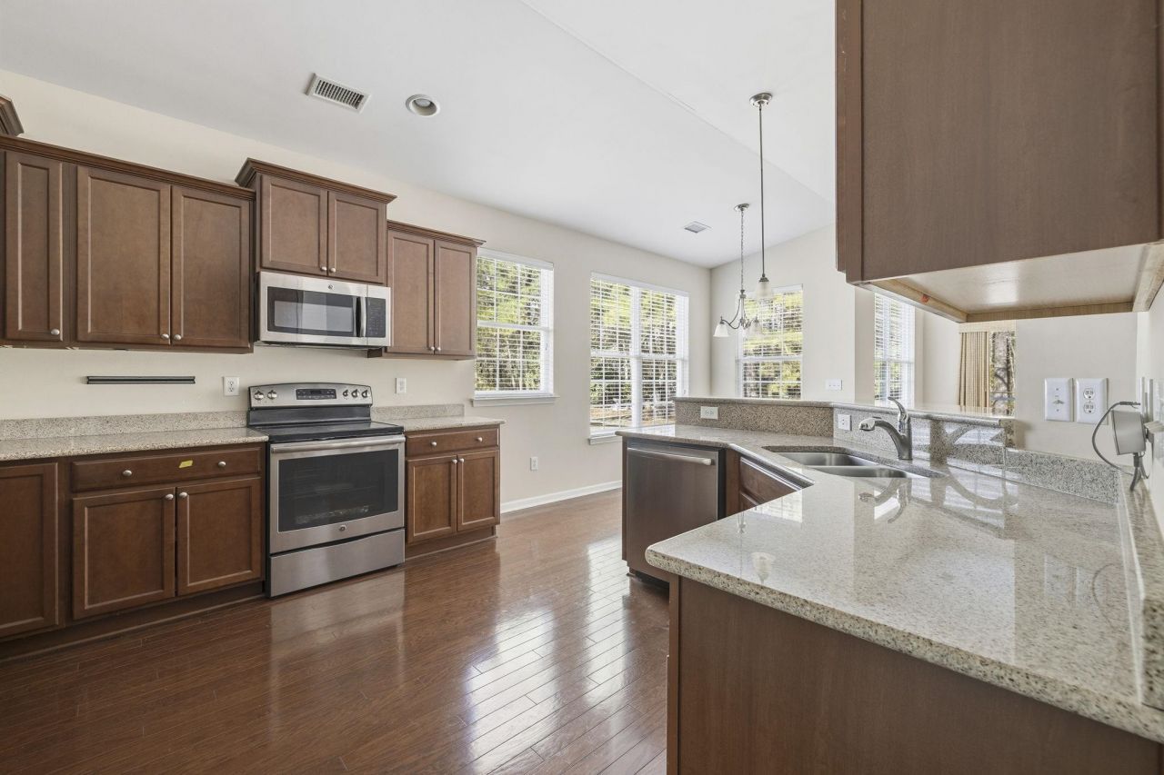 250 Carolina Crossing Blvd. Photo 13