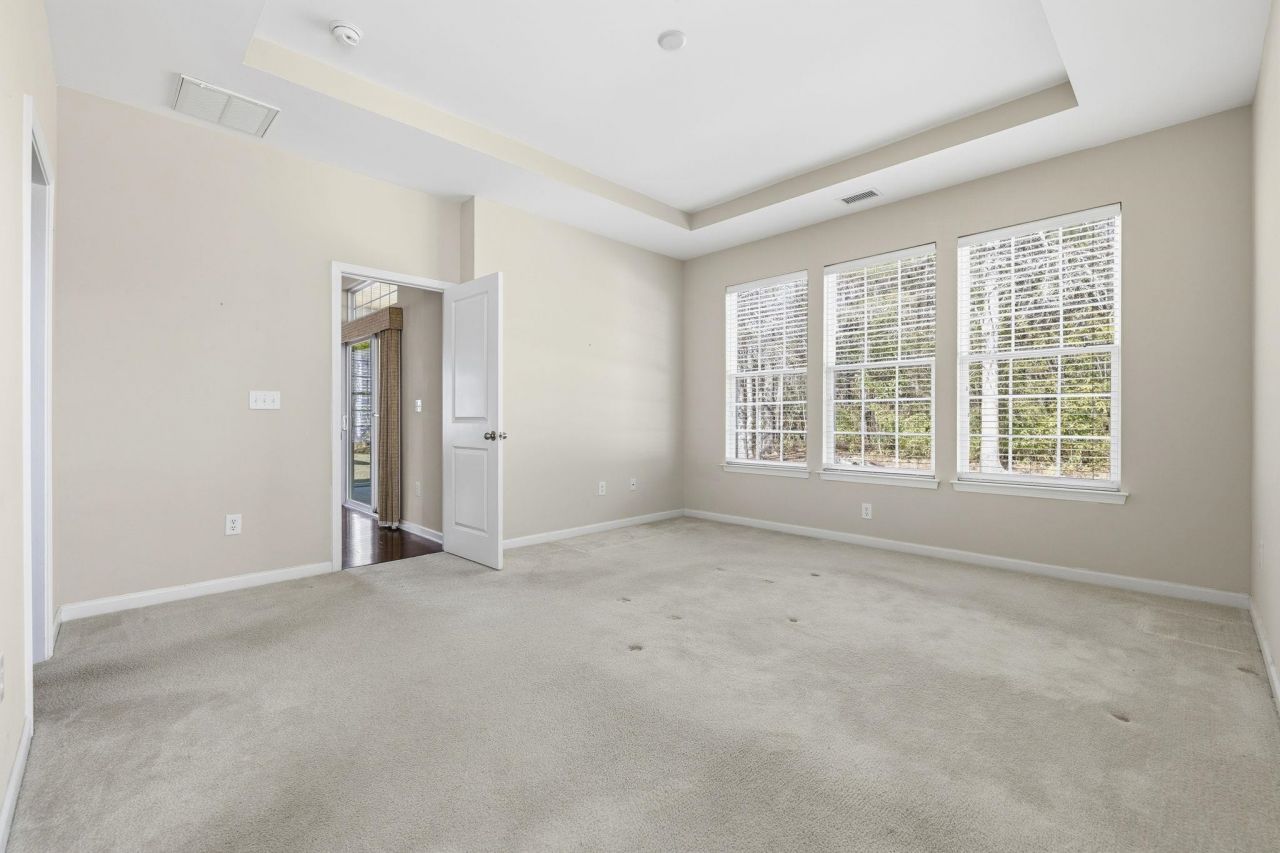 250 Carolina Crossing Blvd. Photo 17