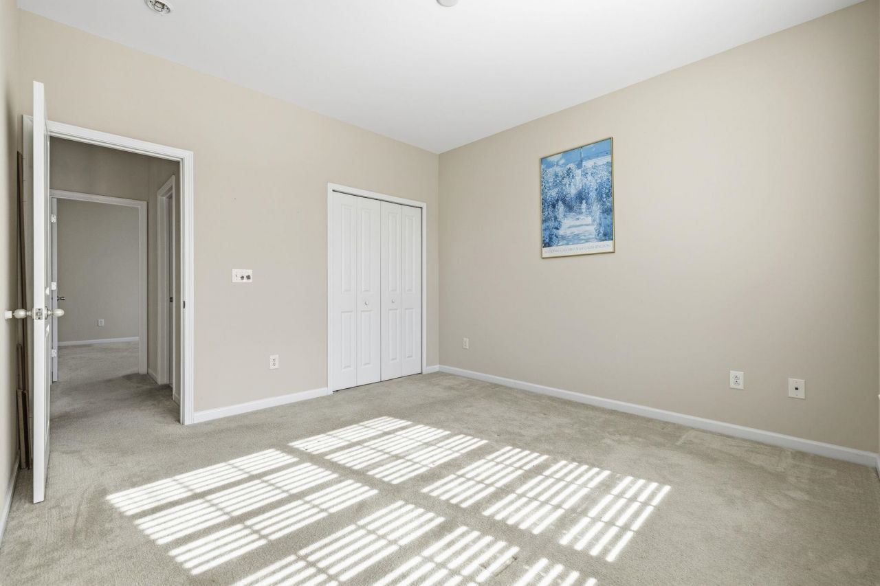 250 Carolina Crossing Blvd. Photo 23