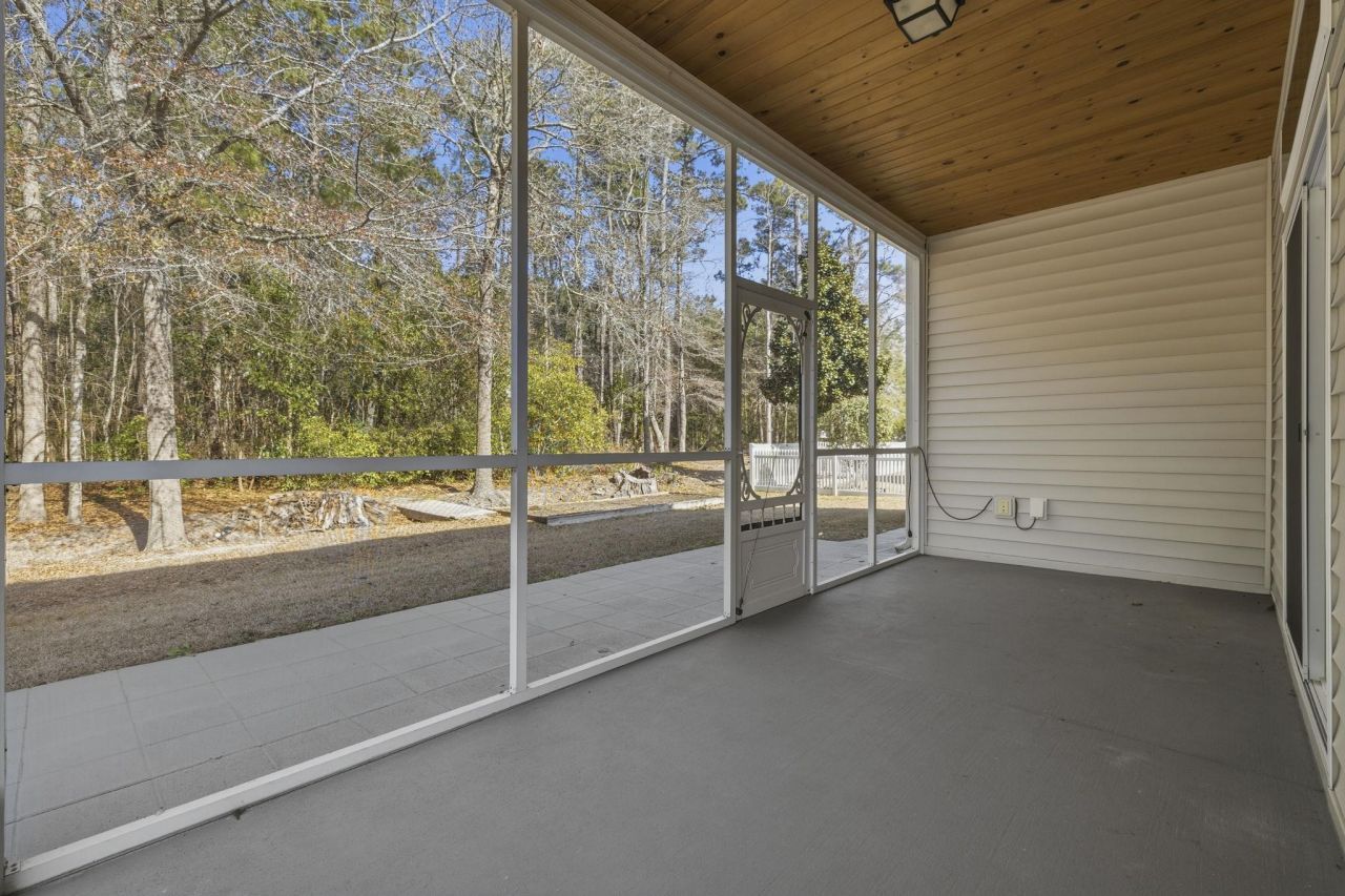 250 Carolina Crossing Blvd. Photo 27