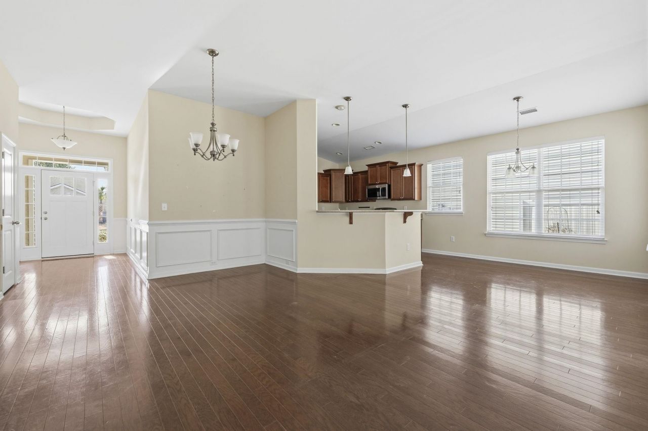 250 Carolina Crossing Blvd. Photo 8