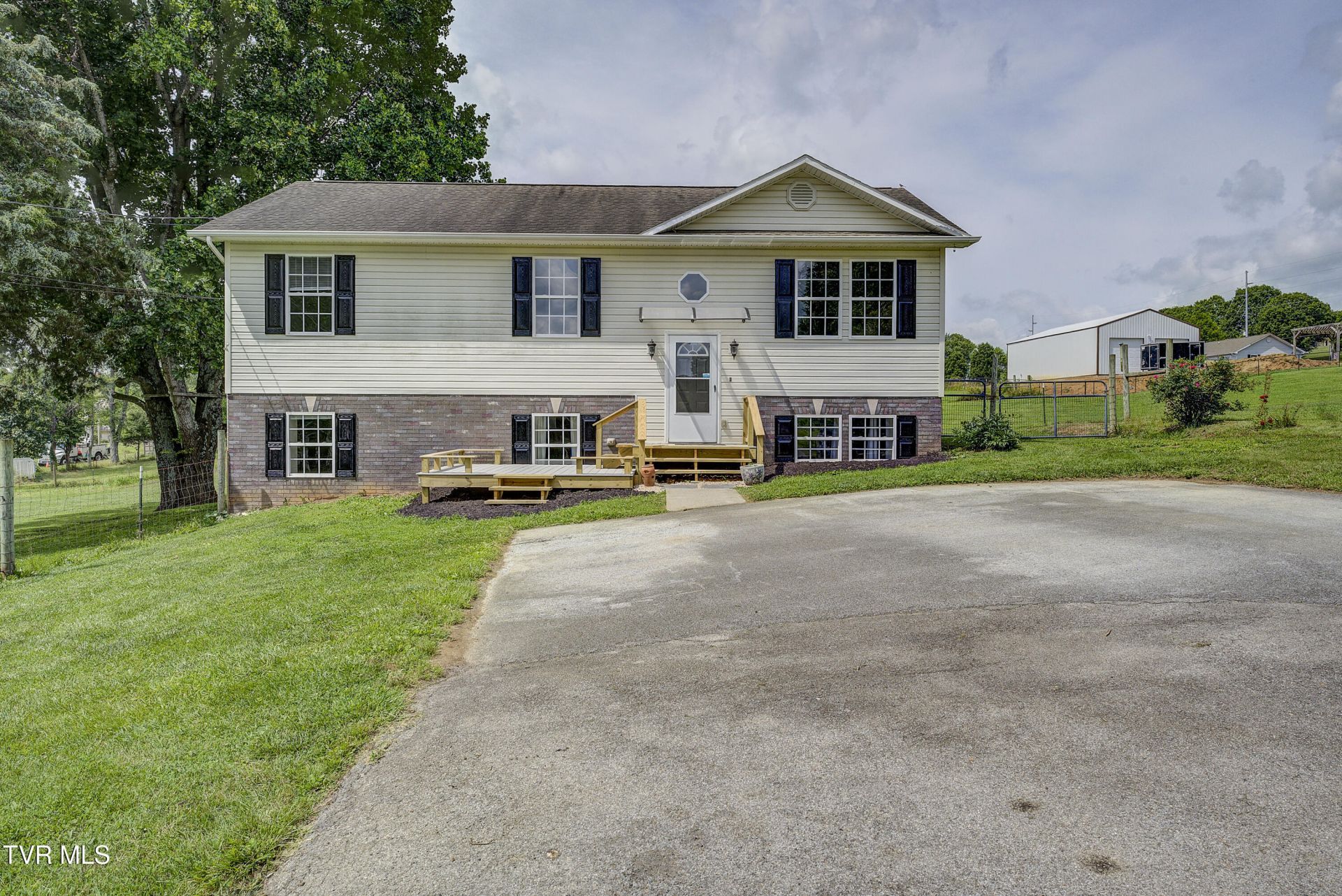 312 Stockyard Road, Telford, TN 37690 Main Photo