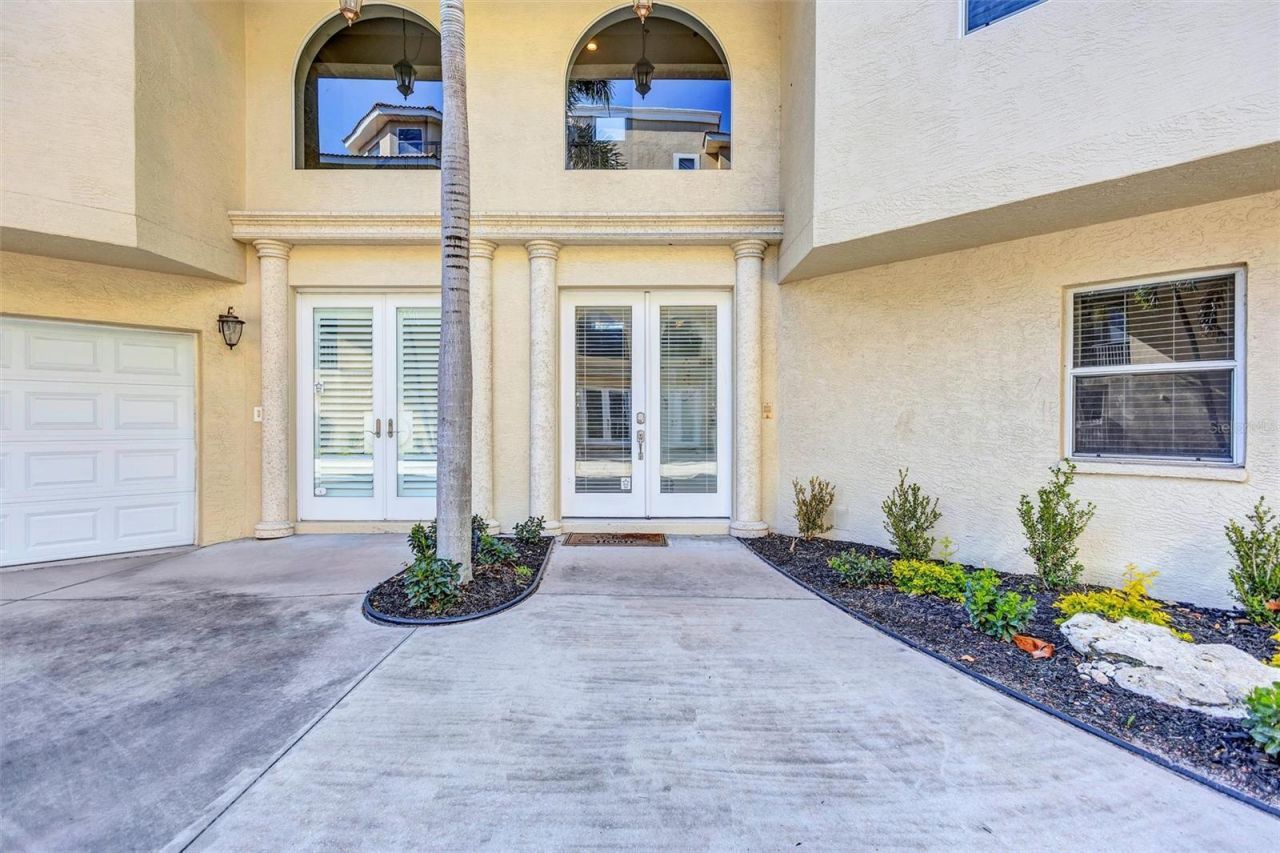 436 Canal Road, Unit A, Sarasota, FL 34242 Photo