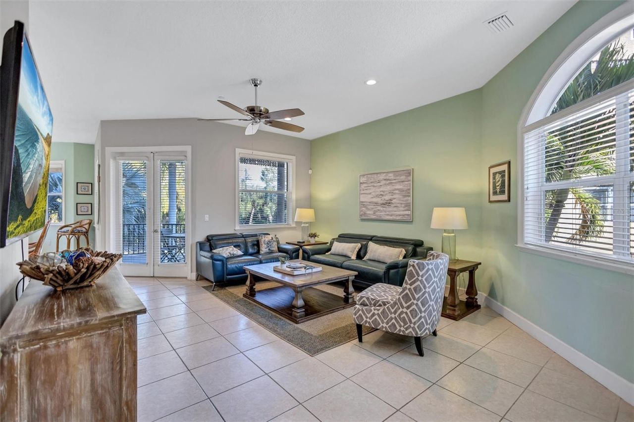 436 Canal Road, Unit A, Sarasota, FL 34242 Photo