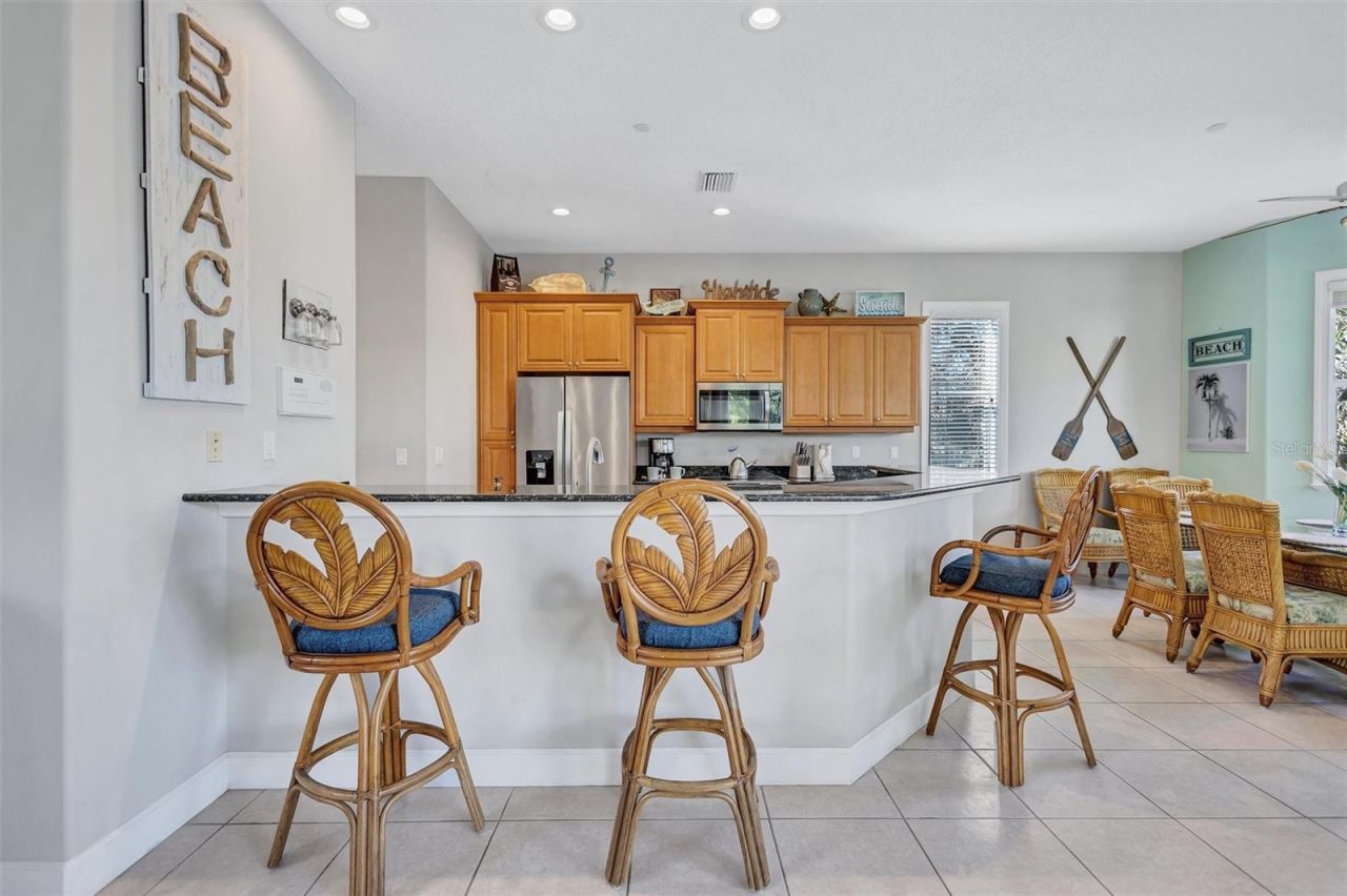 436 Canal Road, Unit A, Sarasota, FL 34242 Photo