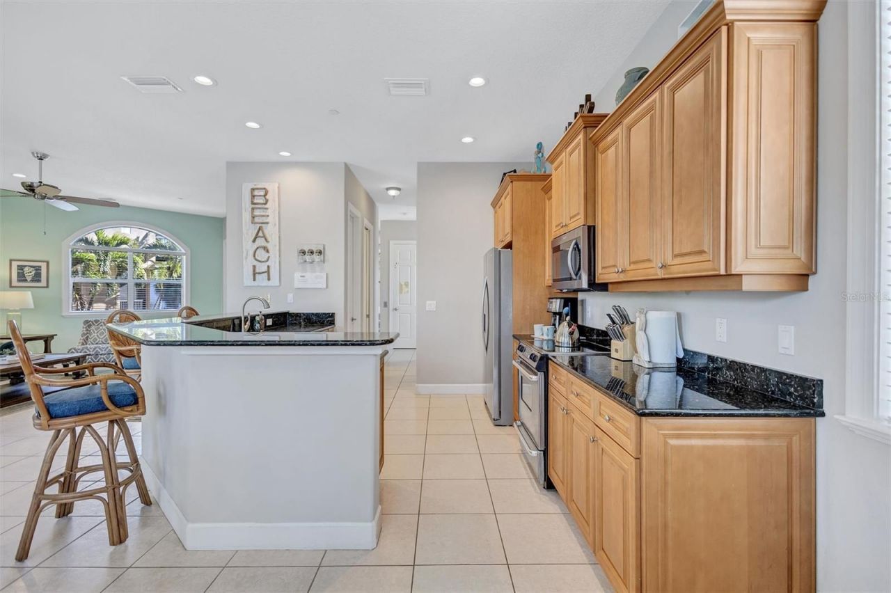 436 Canal Road, Unit A, Sarasota, FL 34242 Photo