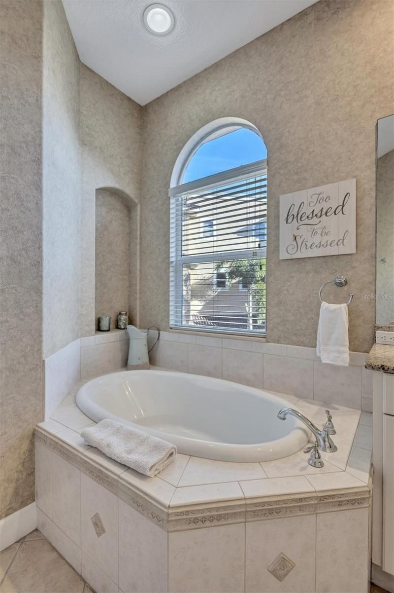 436 Canal Road, Unit A, Sarasota, FL 34242 Photo