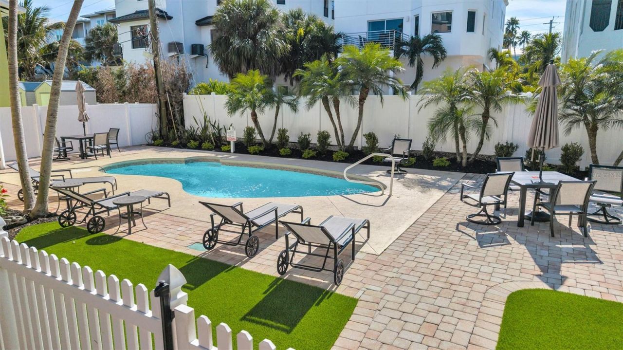 436 Canal Road, Unit A, Sarasota, FL 34242 Photo