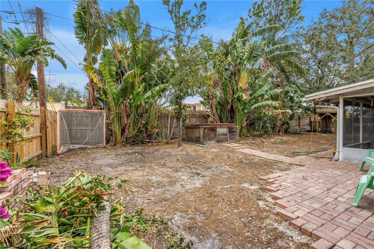 1297 Eden Isle Boulevard Ne, Saint Petersburg, FL 33702 Photo