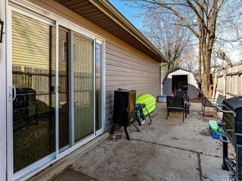 1808 Waynebrook Drive, Middletown, OH 45044 Photo 14