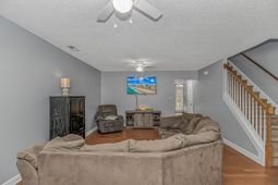 143 Clovis Circle photo 4