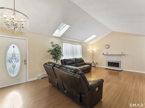 71 Sentinel Hill, Derby, CT 06418