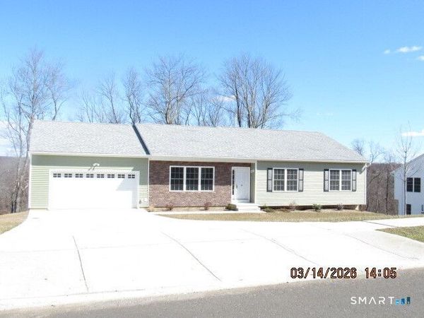 57 Warm Earth, Naugatuck, CT 06770