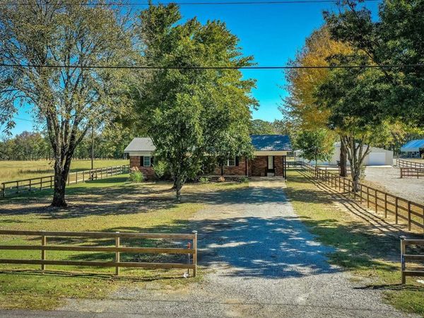 75 Stark Avenue, Greers Ferry, AR 72067