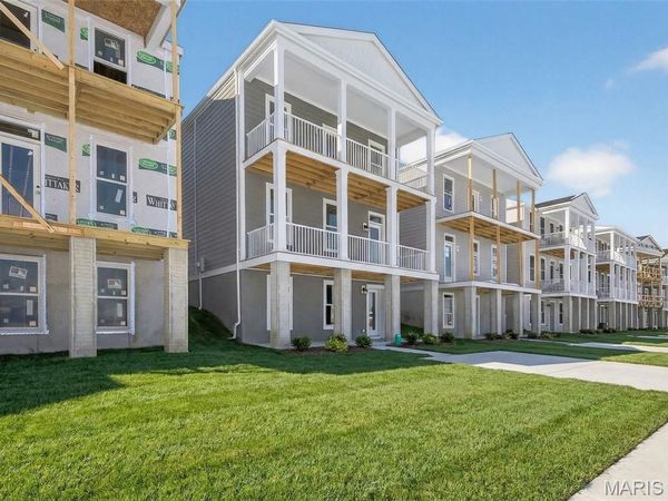 238 Marais Temps Clair Way, St Charles, MO 63301