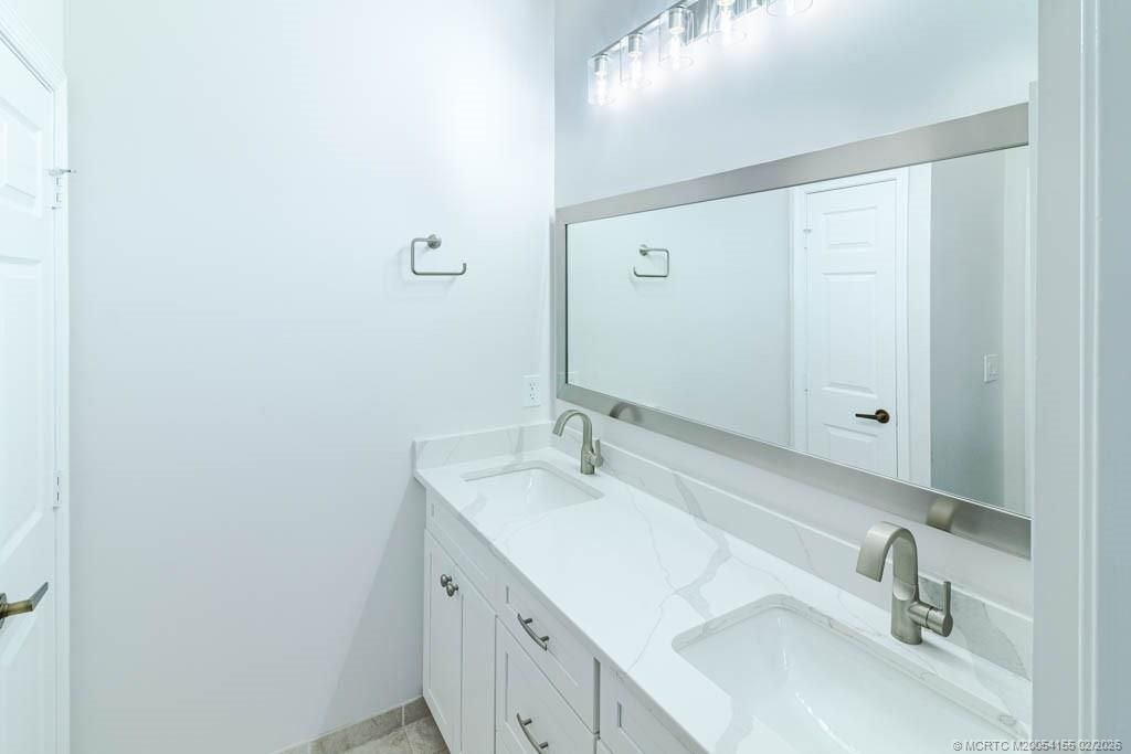 356 SE Bloxham Way, Stuart, FL 34997 Photo