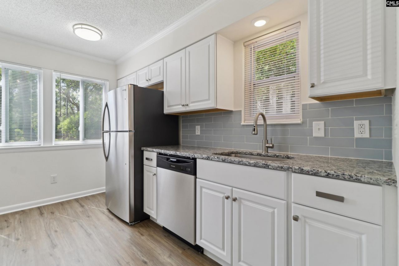 6905 Cleaton Road  Photo 5