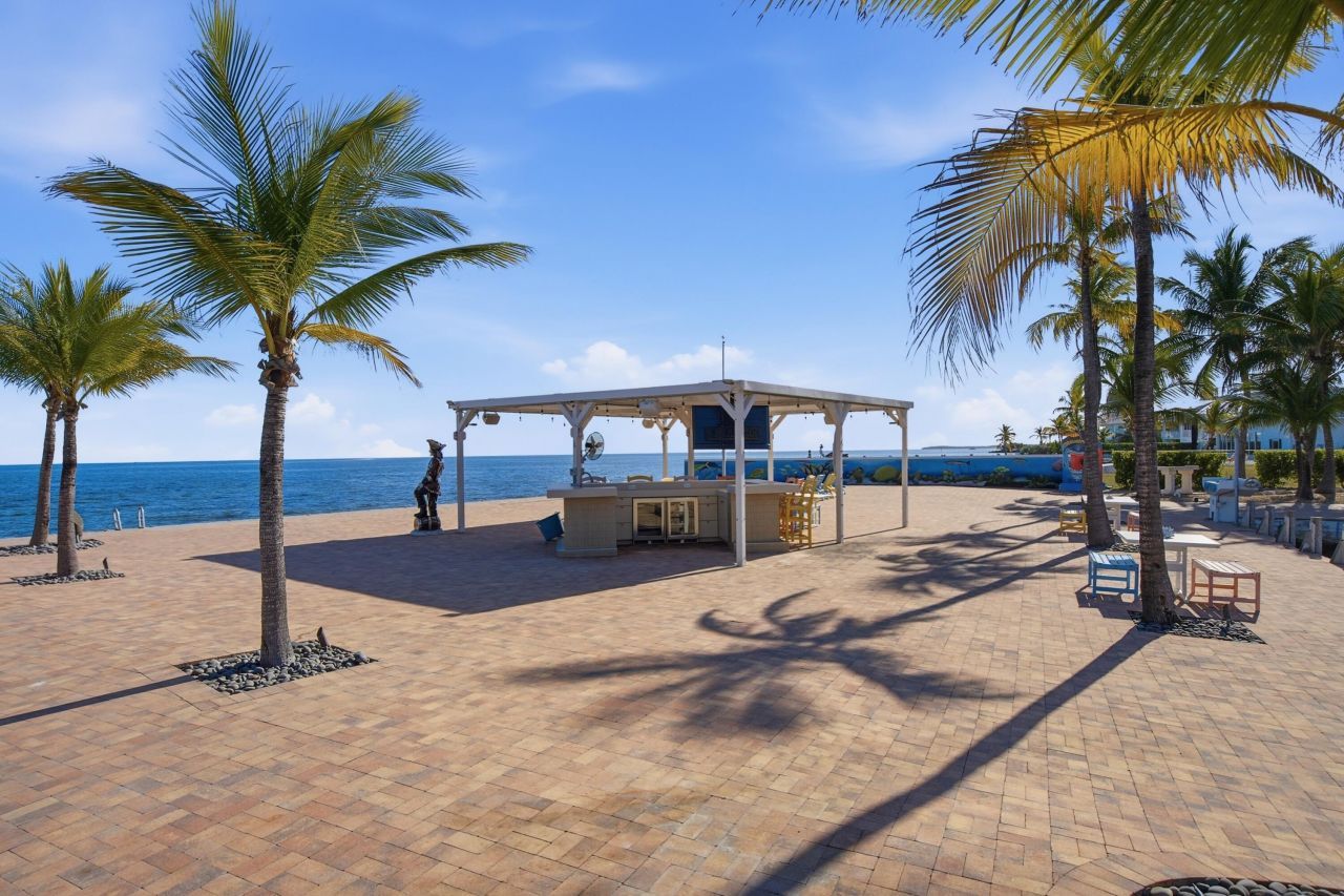 101 Oleander Circle, Key Largo, FL 33037 Photo