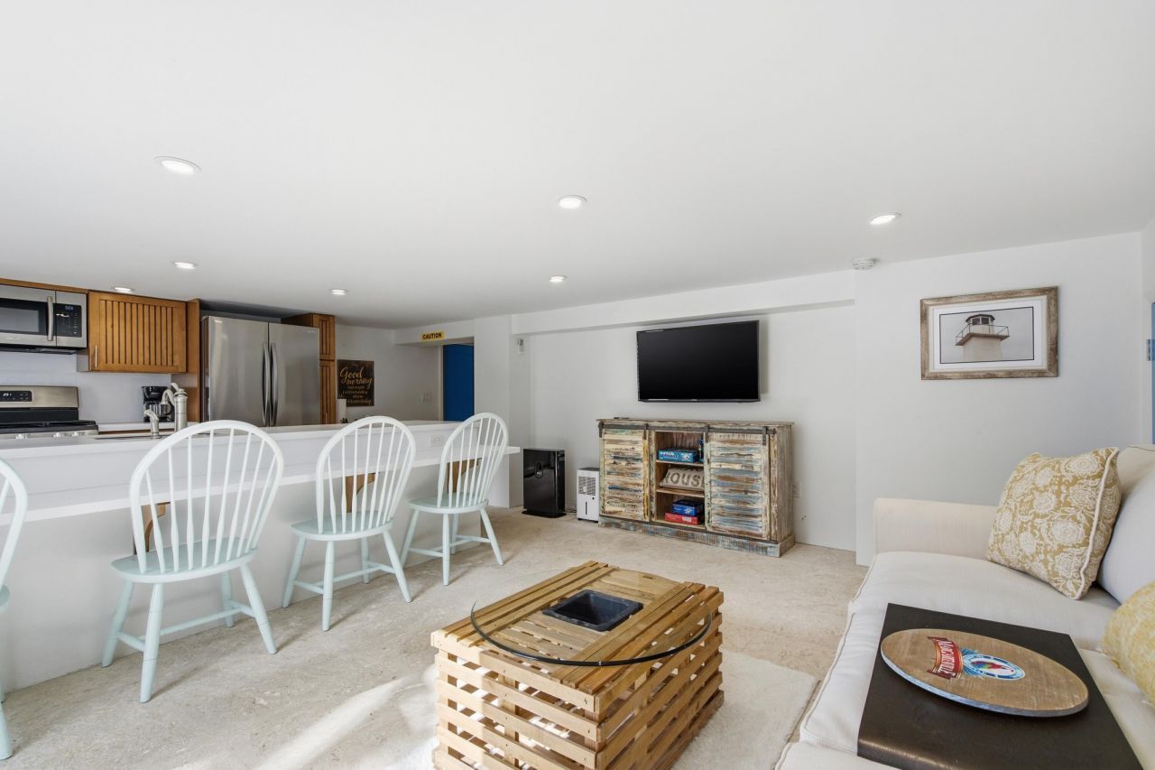 101 Oleander Circle, Key Largo, FL 33037 Photo