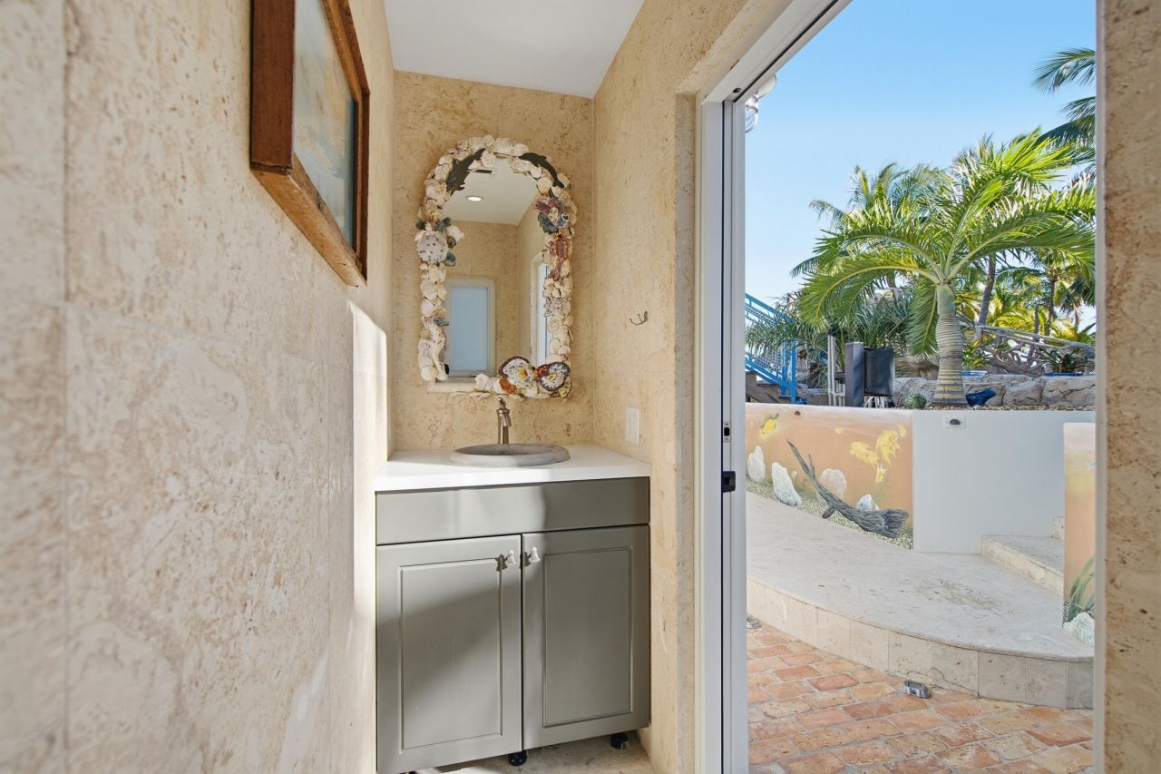 101 Oleander Circle, Key Largo, FL 33037 Photo