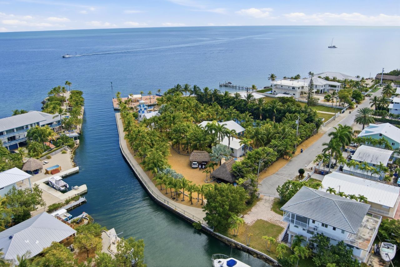 101 Oleander Circle, Key Largo, FL 33037 Photo