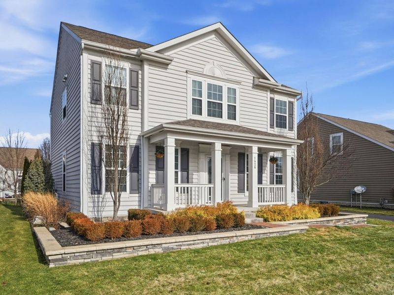 1426 Scotsman Drive, Grove City, OH 43123 Photo 2