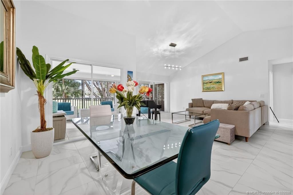 6433 SE Brandywine Court, Unit 219, Stuart, FL 34997 Photo